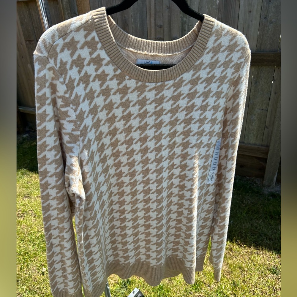 Croft and Barrow Crewneck Women’s Sweater